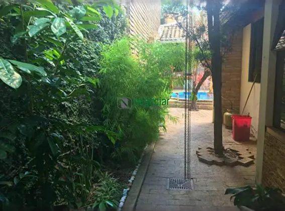 VENDO CASA 03 QUARTOS EM BETIM - CENTRO