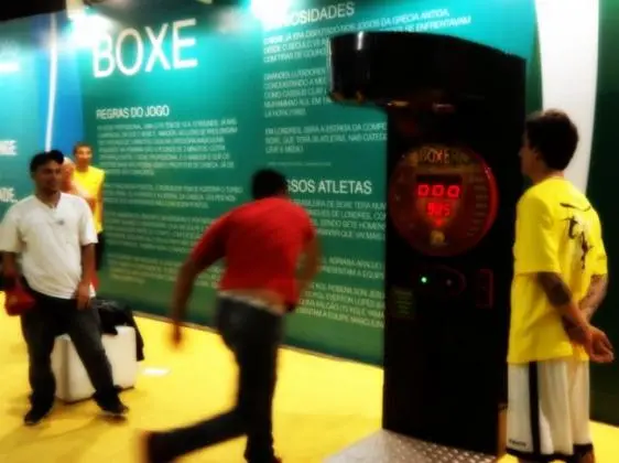Locação Máquina Soco