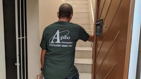 Ação Desentupidora em Pinheiros (11)4787-2711
