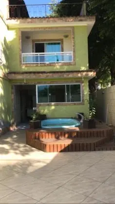 Casa 3 Quartos 5 Banheiros Copa Cozinha Lavanderia E Piscina