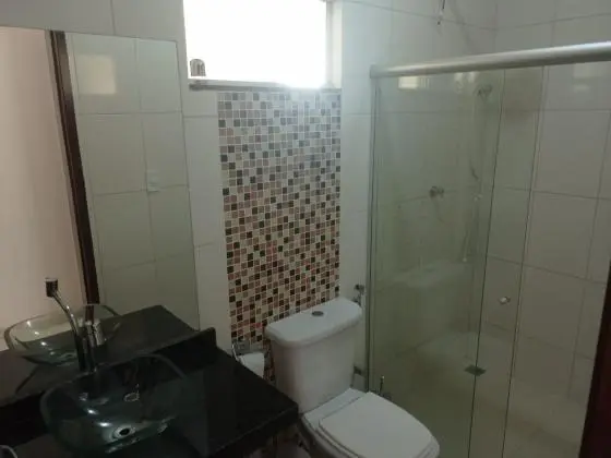 Casa a venda em condomínio fechado
