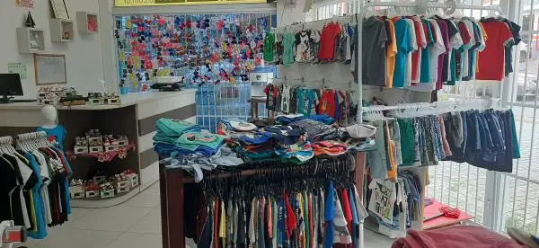 MEGA Loja de roupas infantil e adulto, toda equipada