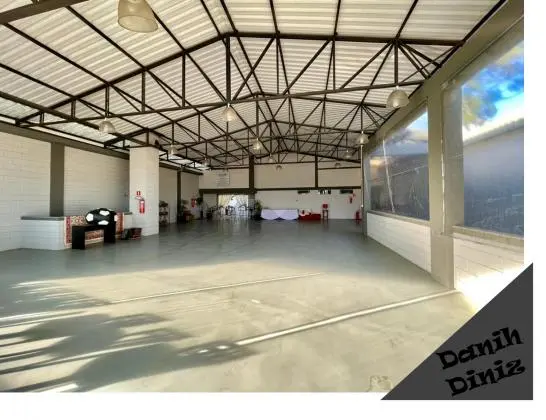 Excelente Imóvel Comercial na Av Monteiro Tourinho no Tingui/Bacacheri