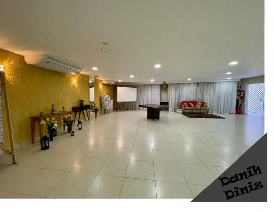 Excelente Imóvel Comercial na Av Monteiro Tourinho no Tingui/Bacacheri