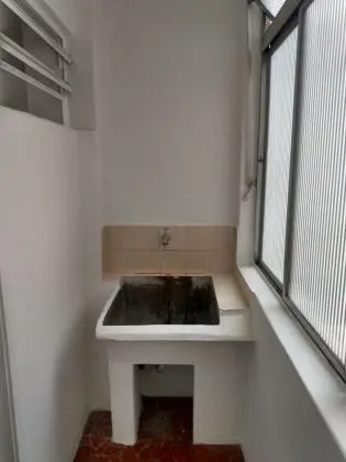 Kitnet/Conjugado 34, 5m2, 1 dormitório, banheiro, cozinha e área de serviço