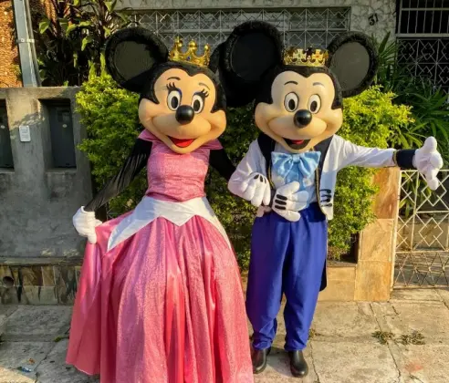 Personagem vivo para festas