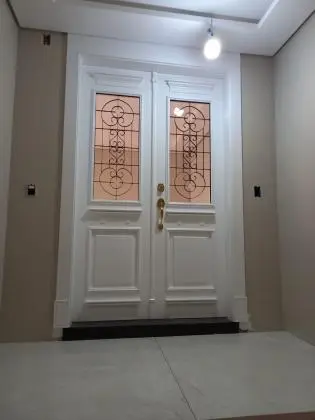 Quer ter uma porta fantástica em sua obra?  Escolha PORTAS PHANDA!