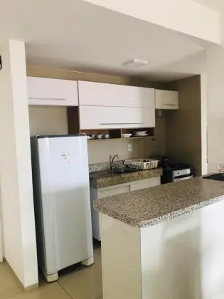 Apartamento mobiliado com vista mar