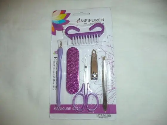 MANICURE- TUDO POR R$ 40, 00
