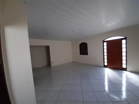 Casa a Venda na região litorânea de Caraguatatuba/SP