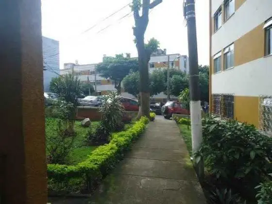 Apartamento de 1 quarto na Praça Seca em Condomínio Fechado
