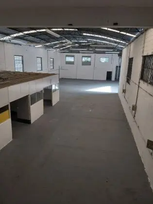 Excelente Galpão para locação na região de Cotia