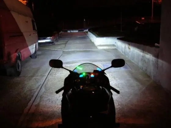 Faróis Auxiliar Milha 9 Leds 27w - Cree Para Moto (PAR)