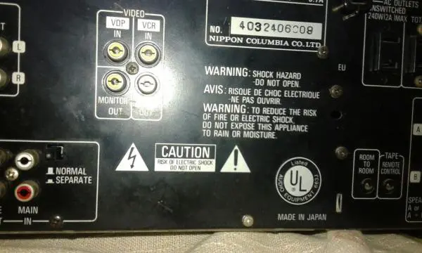 Receiver Denon DRA835R é um reciever clássico com 100 watts por canal