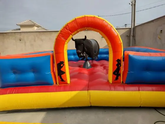 Touro Mecânico para Festas
