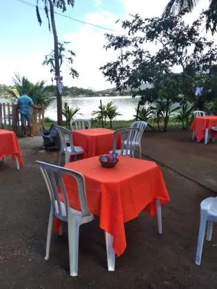VENDO 2 LINDAS CASAS MARICÁ/LAGOA DE JACAROÁ