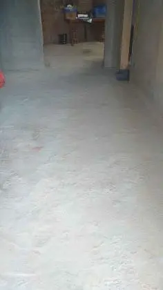 Vendo Um Terreno com Uma Casa Semi acabada  68m2+106, 88M2 livre para construir sendo uma área Total 176, 49Mt