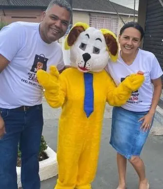 mascote do cachorro  e locução  para inaugurações e promoções