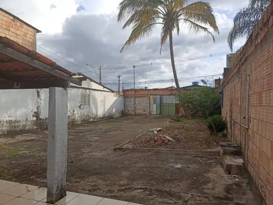 Casa Á venda