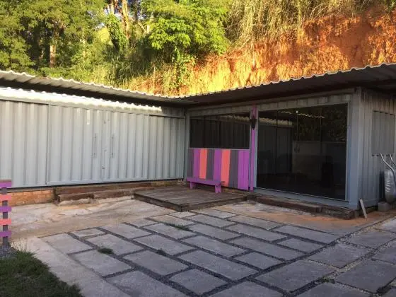 Container com estacionamento por temporada