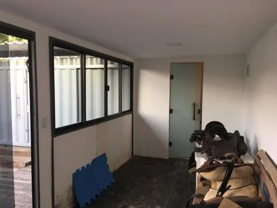 Container com estacionamento por temporada