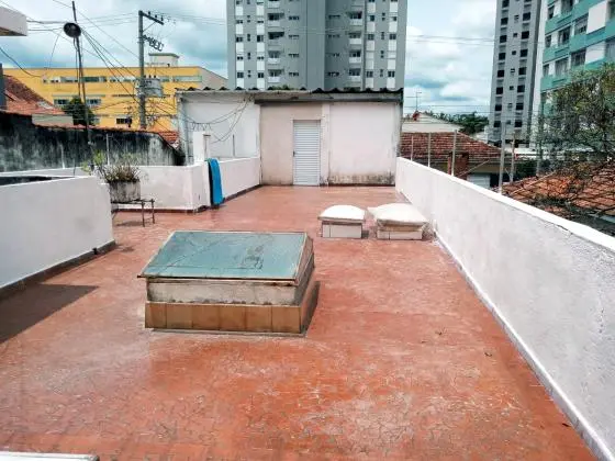 INCRÍVEL! Sobrado ÚNICO de 247m2 no CENTRO de MOGI por esse preço? É sério?