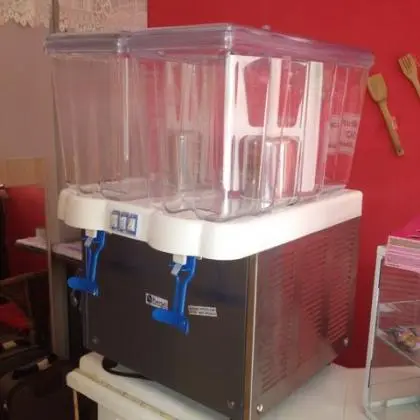 Locação de Refresqueira Suqueira Maquina de suco 2 cubas para Festa Aniversario Evento
