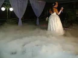 Locação Maquina De Gelo Seco ( Nevoa Fumaça só no chão ) & Festa Casamento Debutante Gravação