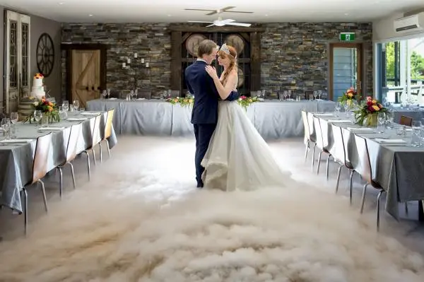 Locação Maquina De Gelo Seco ( Nevoa Fumaça só no chão ) & Festa Casamento Debutante Gravação