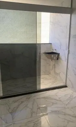 Ótimo apartamento nas Pitangueiras, 02 quartos