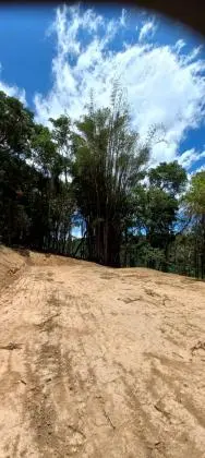 Terreno condomínio fechado-Km 68 da Rodovia Castelo Branco