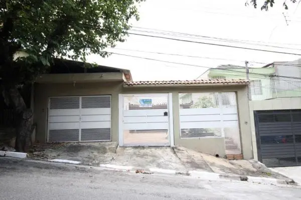Vende-se casa em Osasco/Umuarama