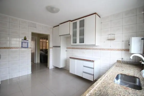 Vende-se casa em Osasco/Umuarama