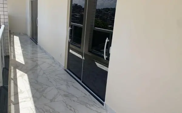 Alugo ótima Cobertura nas Pitangueiras