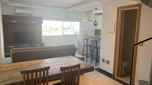 Aluguel de lindo Triplex próximo ao canal 6 em Santos