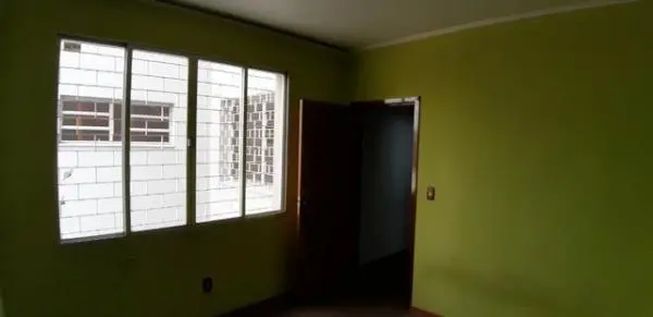 Apt. 164m2 de área útil, 3 dorm, sendo 1 suite, ampla cozinha e demais dependências... No centro da cidade.