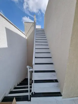 Casa Geminada Com Cobertura