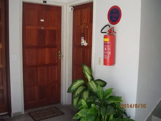 Excelente Apartamento com 3 Quartos e 2 banheiros em Candeias a 300m da Praia
