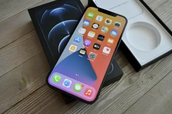 Vendemos telefones celulares por atacado e quaisquer outros aparelhos eletrônicos a preços mais baixos.