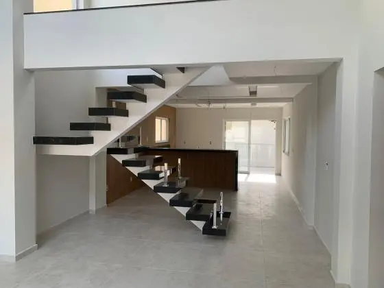Vendo Casa Recém Construída 2 suítes no Condomínio Canto dos Pássaros Cabo Frio