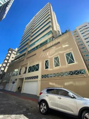 ABAIXOU! LINDO APTO COM 4 SUÍTES E 2 VAGAS EM ITAPEMA SC