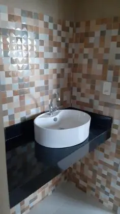 Casa a venda em Macaé RJ. Condomínio