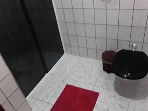 Casa mobiliada - com caução - 3 Dormitórios/1Suíte + Edícula - CT. 30 meses