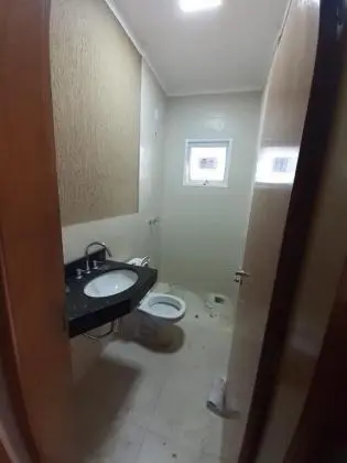 CASA NO CONDOMÍNIO NEVADA