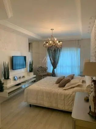 LINDO APTO COM 4 SUÍTES E 3 VAGAS - CONDOMÍNIO FRENTE MAR