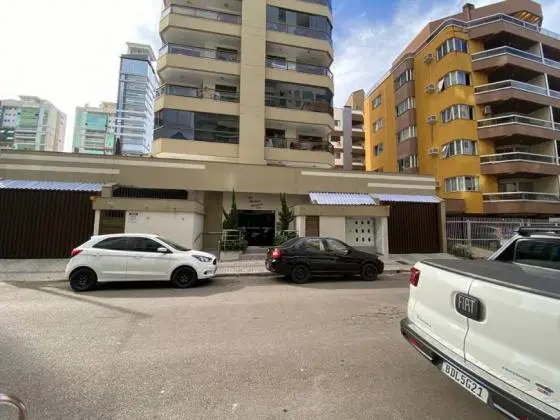 MARAVILHOSO APTO DE 3 DORM SENDO UMA SUÍTE, COM 303 M2 (TERRAÇO)