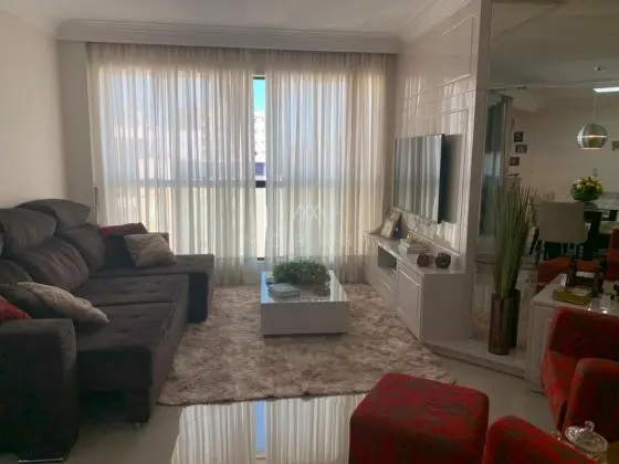 OPORTUNIDADE! APTO COM 3 SUÍTES MOBILIADO E DECORADO E 2 VAGAS - 2º QUADRA DO MAR!