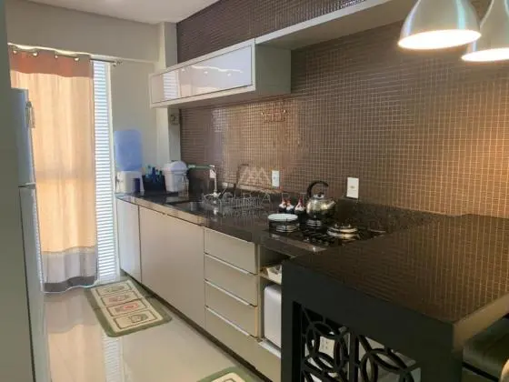 OPORTUNIDADE! APTO COM 3 SUÍTES MOBILIADO E DECORADO E 2 VAGAS - 2º QUADRA DO MAR!