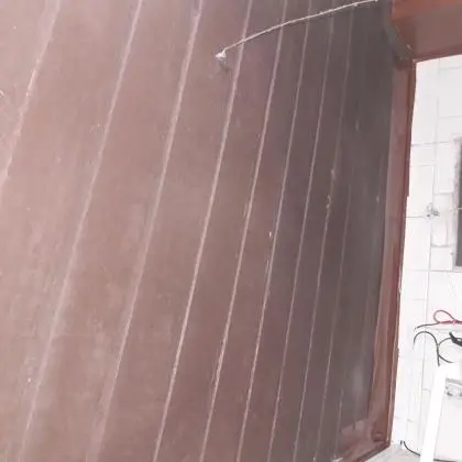 Quitinete simples, em condomínio de casas fechado e vaga de garagem em Cascadura, Rua Padre Telêmaco-Rio de Janeiro-RJ