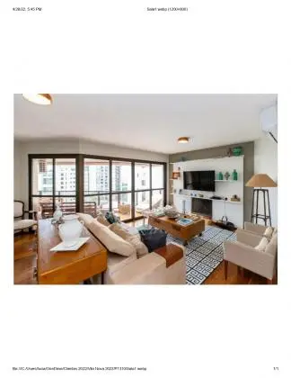 Apartamento em Rua Arborizada.